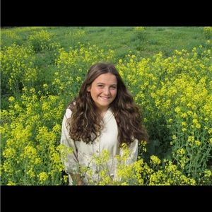 Meet your Posher, Ava